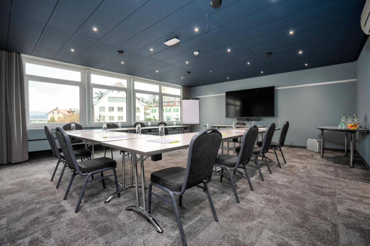 B-Smart Hotel Schoenenwerd 阿劳 外观 照片